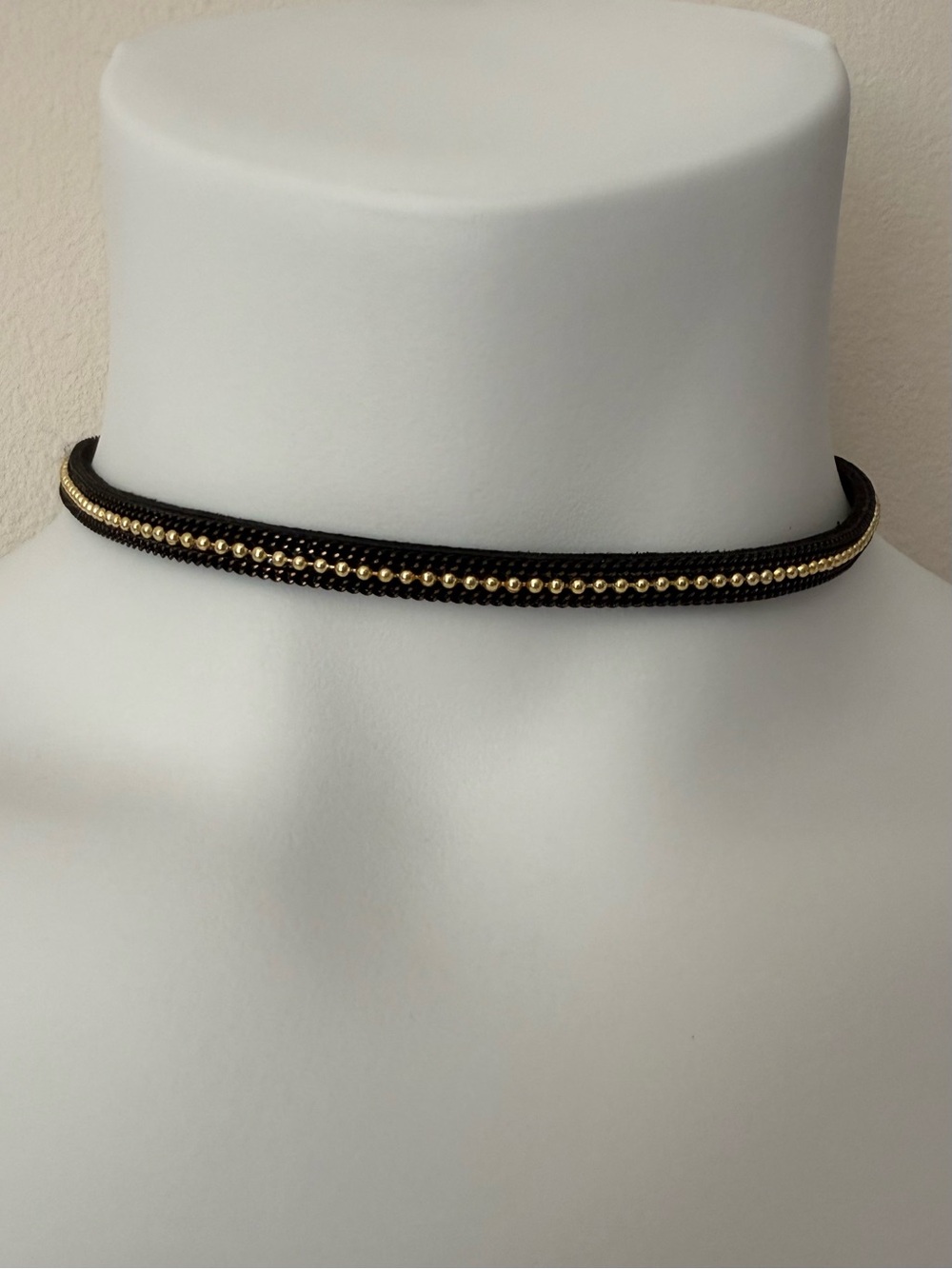 Sweet Romance Black & Gold Bead Choker Necklace